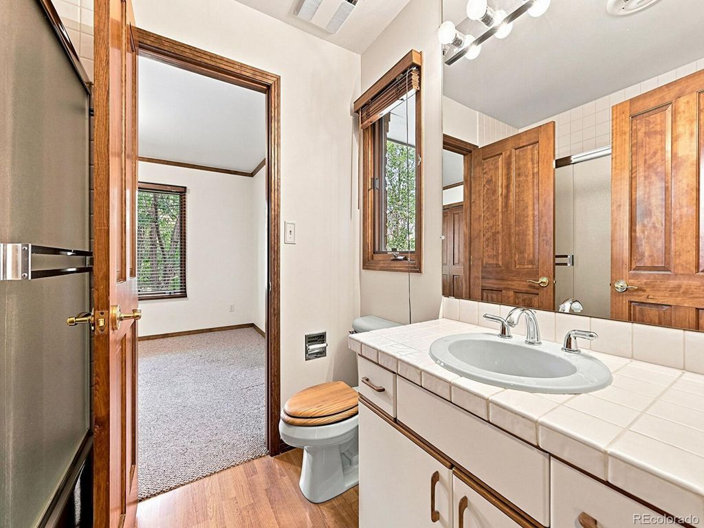 Image 45 of property listing at 26 Red Fox Lane, Littleton, CO 80127