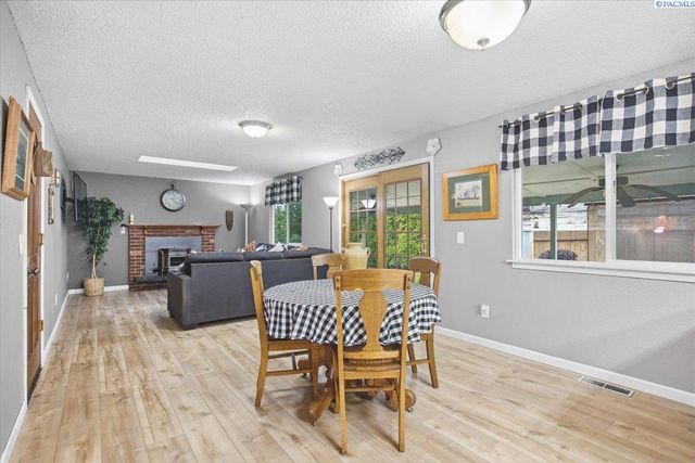 2416 Road 60, Pasco, WA 99301