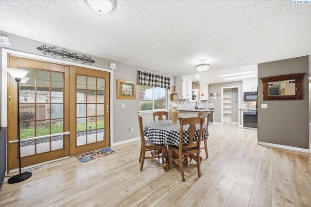 2416 Road 60, Pasco, WA 99301