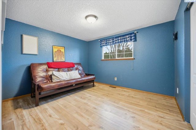 2416 Road 60, Pasco, WA 99301