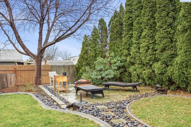 2416 Road 60, Pasco, WA 99301