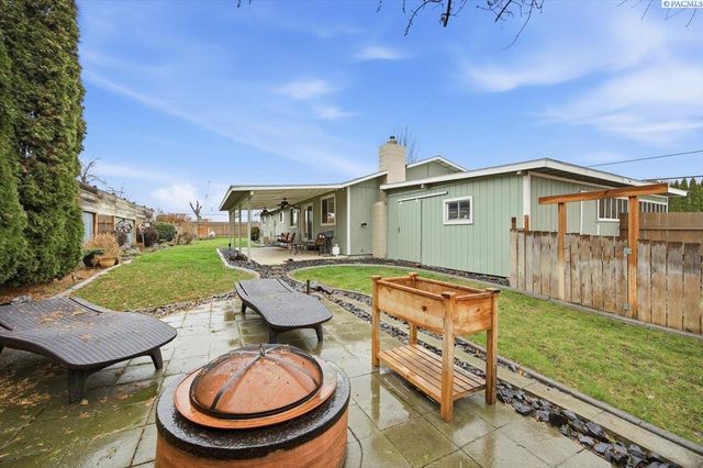 2416 Road 60, Pasco, WA 99301