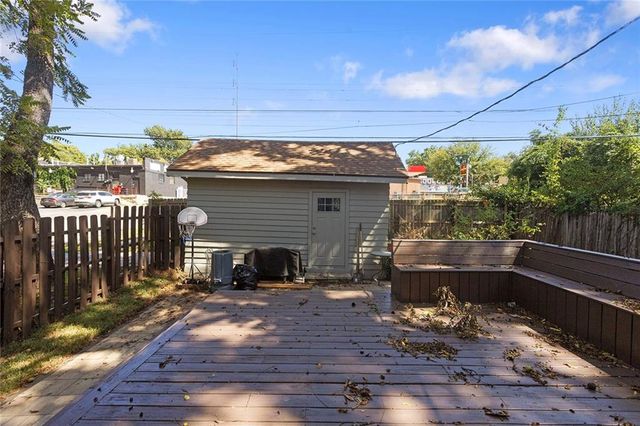 5601 Harrison Street, Kansas City, MO 64110