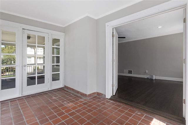 5601 Harrison Street, Kansas City, MO 64110