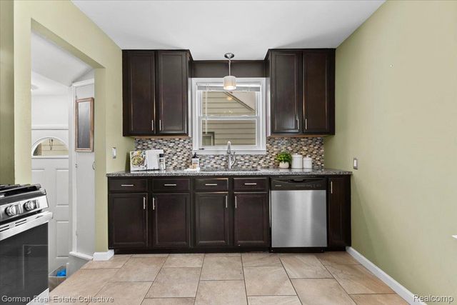 1641 Woodward Heights, Ferndale, MI 48220