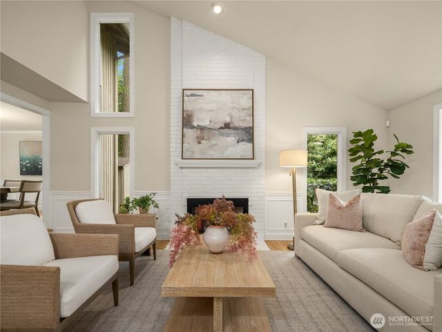 22542 NE 46th Street, Redmond, WA 98053