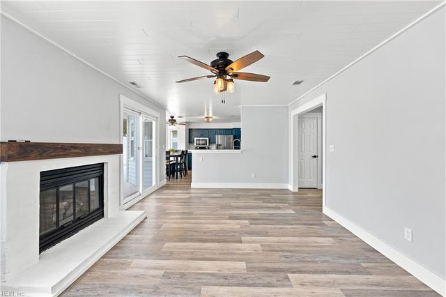1893 Monument DR, Virginia Beach, VA 23464