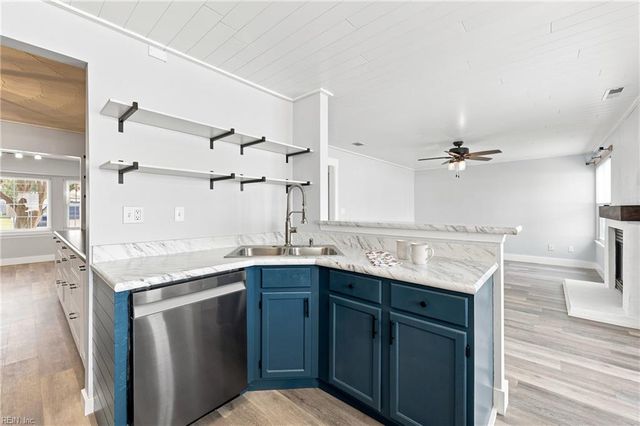 1893 Monument DR, Virginia Beach, VA 23464