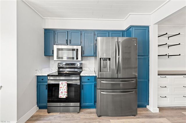 1893 Monument DR, Virginia Beach, VA 23464