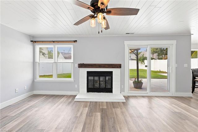 1893 Monument DR, Virginia Beach, VA 23464