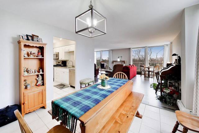 40 N Tower Road 4F, Oak Brook, IL 60523