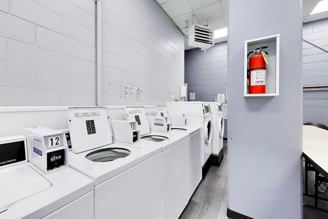 40 N Tower Road 4F, Oak Brook, IL 60523