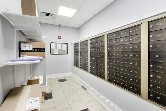 40 N Tower Road 4F, Oak Brook, IL 60523