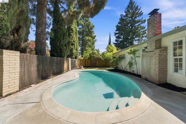 36008 Plumeria, Fremont, CA 94536