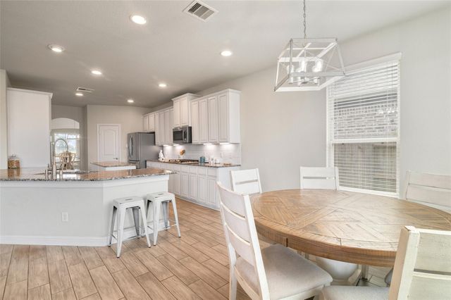 2409 Lake Mist Drive, Texas City, TX 77568