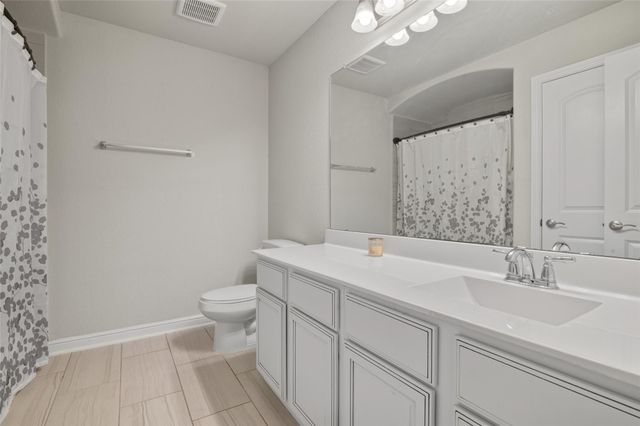 2409 Lake Mist Drive, Texas City, TX 77568