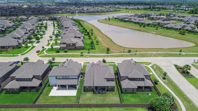 2409 Lake Mist Drive, Texas City, TX 77568