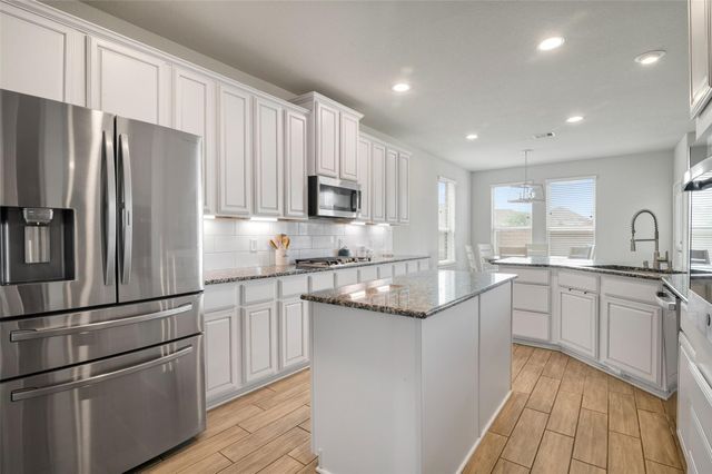 2409 Lake Mist Drive, Texas City, TX 77568
