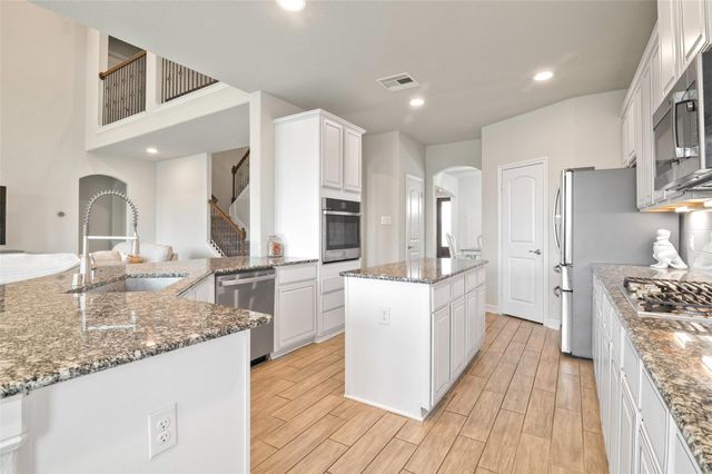 2409 Lake Mist Drive, Texas City, TX 77568