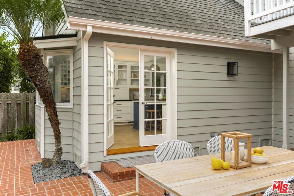 Image 14 of property listing at 176 Toro Canyon Road, Carpinteria, CA 93013