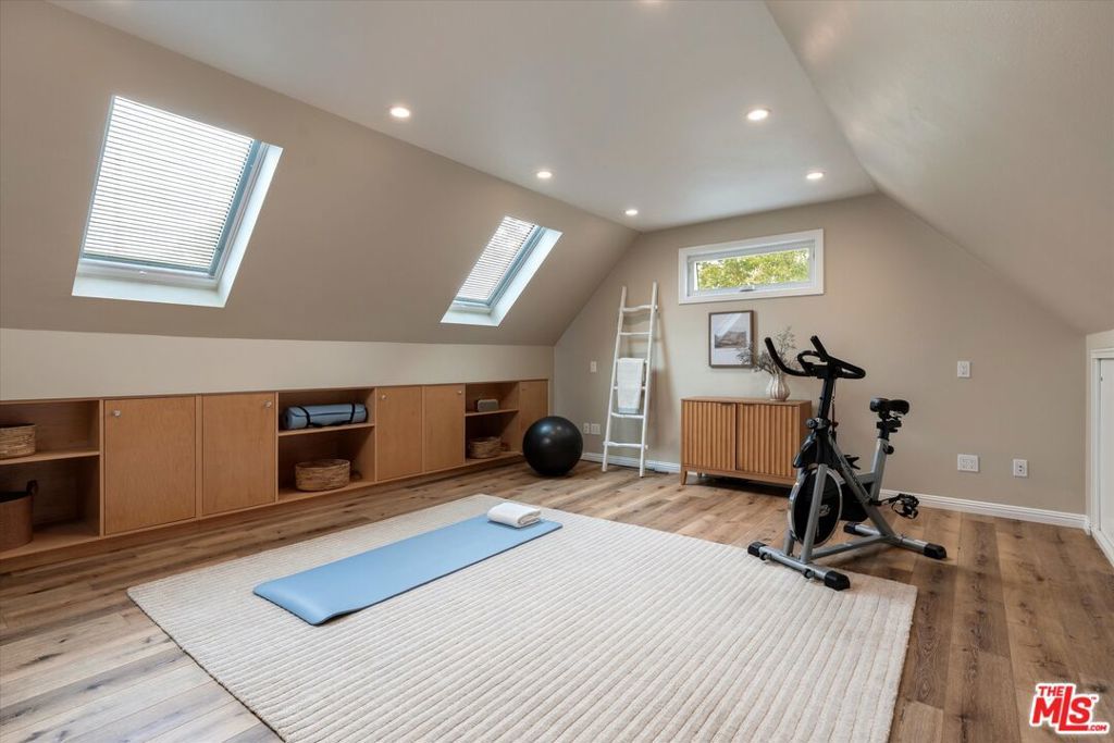Image 23 of property listing at 176 Toro Canyon Road, Carpinteria, CA 93013