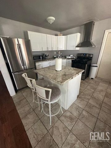 103 Hudson Drive, Bakersfield, CA 93307