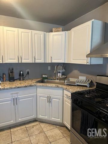 103 Hudson Drive, Bakersfield, CA 93307