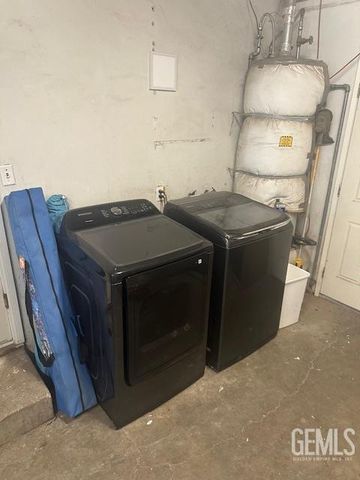 103 Hudson Drive, Bakersfield, CA 93307