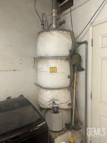 103 Hudson Drive, Bakersfield, CA 93307