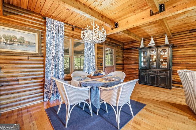 938 Waters Street W, Clarkesville, GA 30523