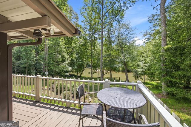 938 Waters Street W, Clarkesville, GA 30523