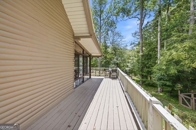 938 Waters Street W, Clarkesville, GA 30523
