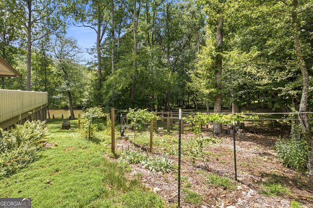 938 Waters Street W, Clarkesville, GA 30523