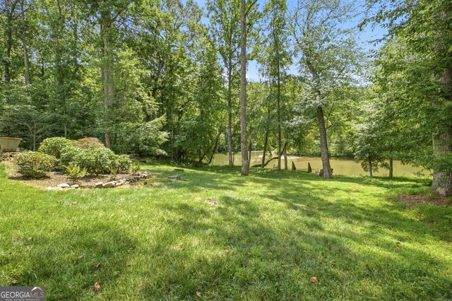 938 Waters Street W, Clarkesville, GA 30523