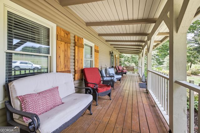 938 Waters Street W, Clarkesville, GA 30523