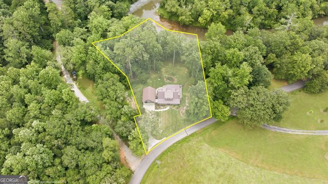 938 Waters Street W, Clarkesville, GA 30523