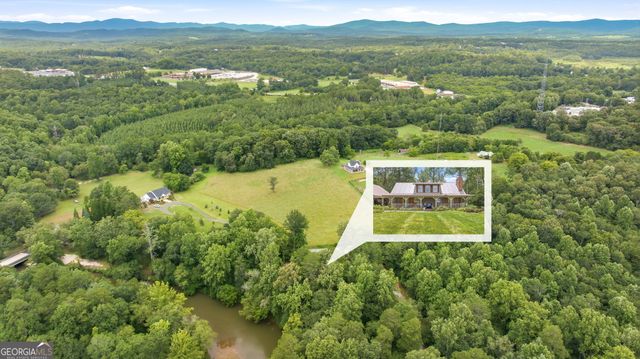 938 Waters Street W, Clarkesville, GA 30523