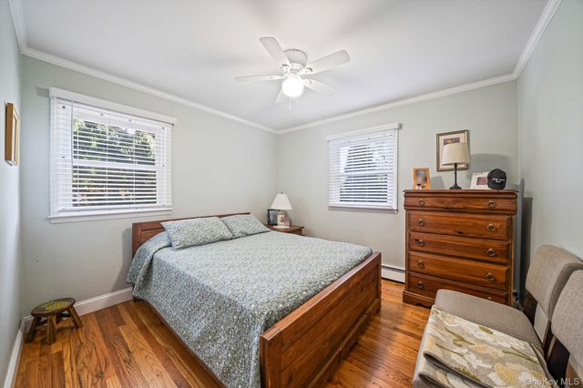 28 Royal Oak Drive, Huntington, NY 11743