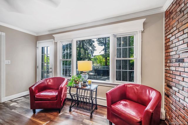 28 Royal Oak Drive, Huntington, NY 11743