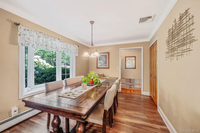 28 Royal Oak Drive, Huntington, NY 11743