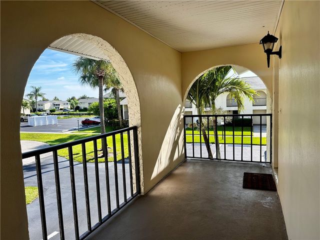 1815 Robalo Drive C201, Vero Beach, FL 32960