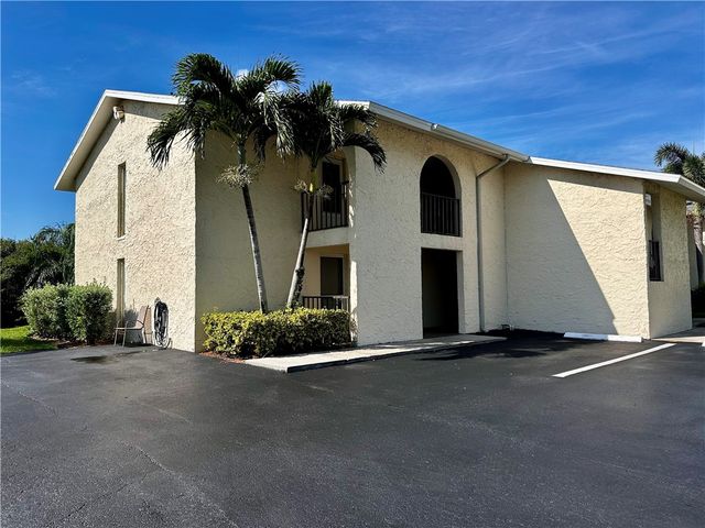 1815 Robalo Drive C201, Vero Beach, FL 32960