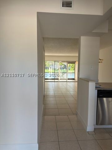 2297 SW 15th St 125, Deerfield Beach, FL 33442