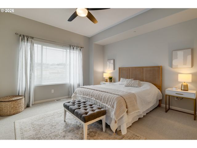 13690 Sw SILENT FOX Ter, Sherwood, OR 97140