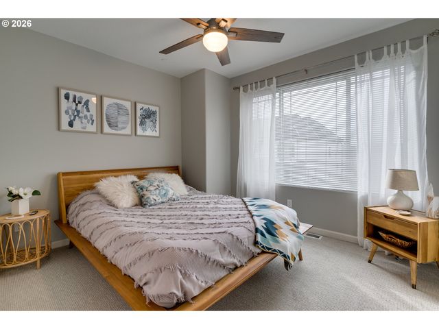 13690 Sw SILENT FOX Ter, Sherwood, OR 97140