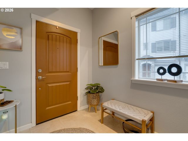 13690 Sw SILENT FOX Ter, Sherwood, OR 97140