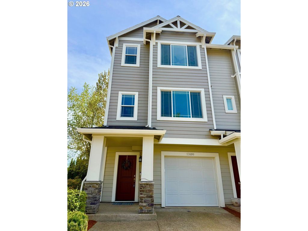 13690 Sw SILENT FOX Ter, Sherwood, OR 97140