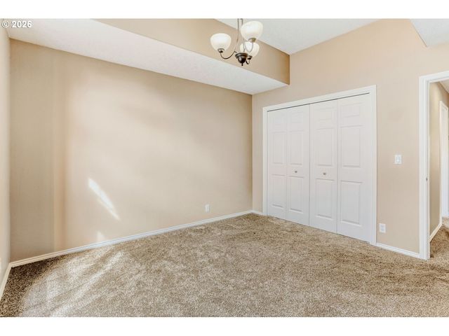 616 Nw PACIFIC GROVE Dr, Beaverton, OR 97006