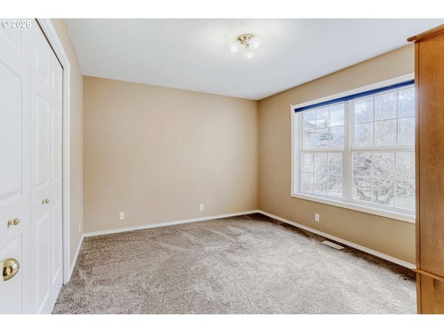 616 Nw PACIFIC GROVE Dr, Beaverton, OR 97006