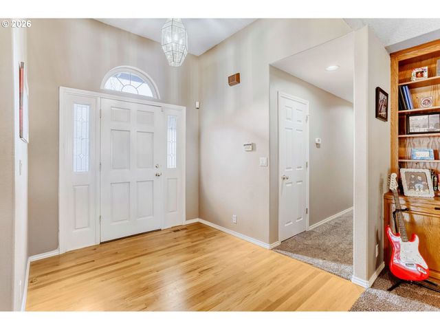 616 Nw PACIFIC GROVE Dr, Beaverton, OR 97006